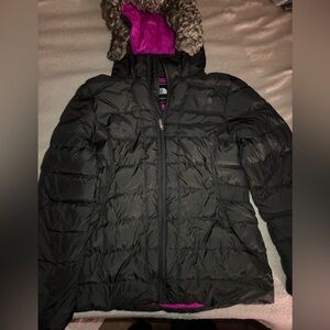 The North Face Women's Black and Pink Puffer Coat